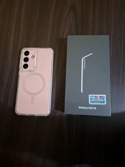 Samsung Galaxy S25 FE con caja original - miniatura 1
