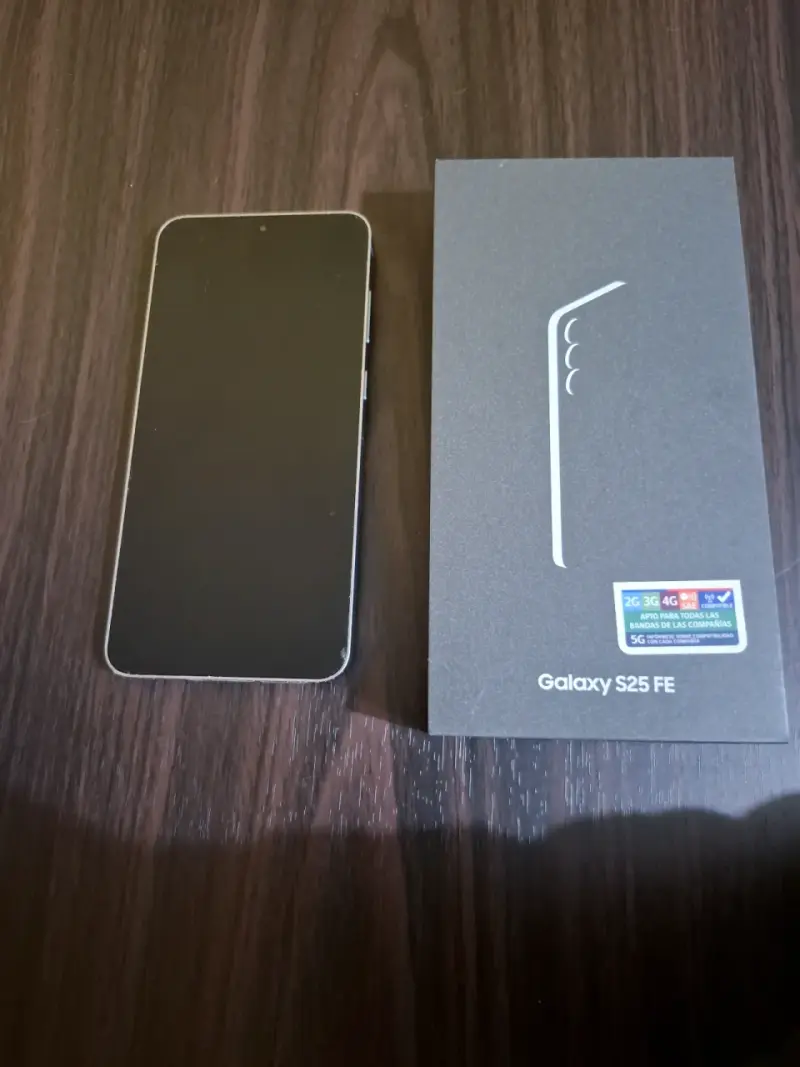 Samsung Galaxy S25 FE con caja original - 4