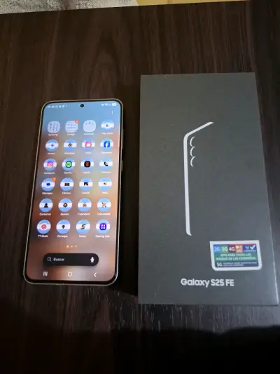 Samsung Galaxy S25 FE con caja original - miniatura 5