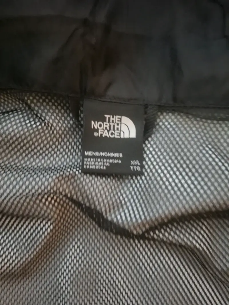 Chaqueta impermeable The North Face negra con capucha - 2