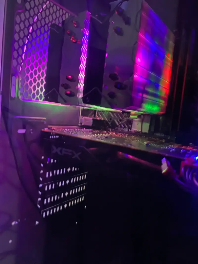 Pc i3 12100 con XFX RX70, 512 gb nvme, fuente 600 - 5