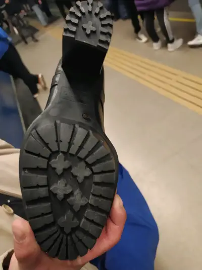 Botines de cuero negro con tacón alto y diseño GG - miniatura 2