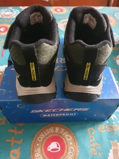 Zapatillas Skechers Adventure impermeables - miniatura 4
