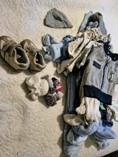 Lote ropa bebé 0 a 3m,34 prendas, excelente estado - miniatura 1
