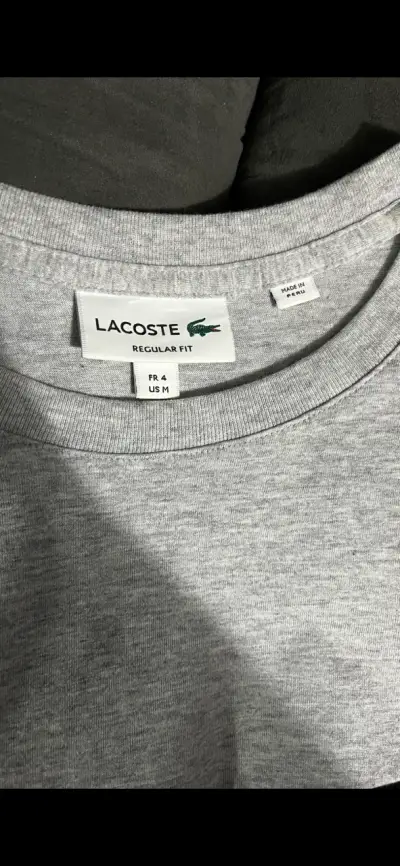 Polera Lacoste gris con logo grande - miniatura 2