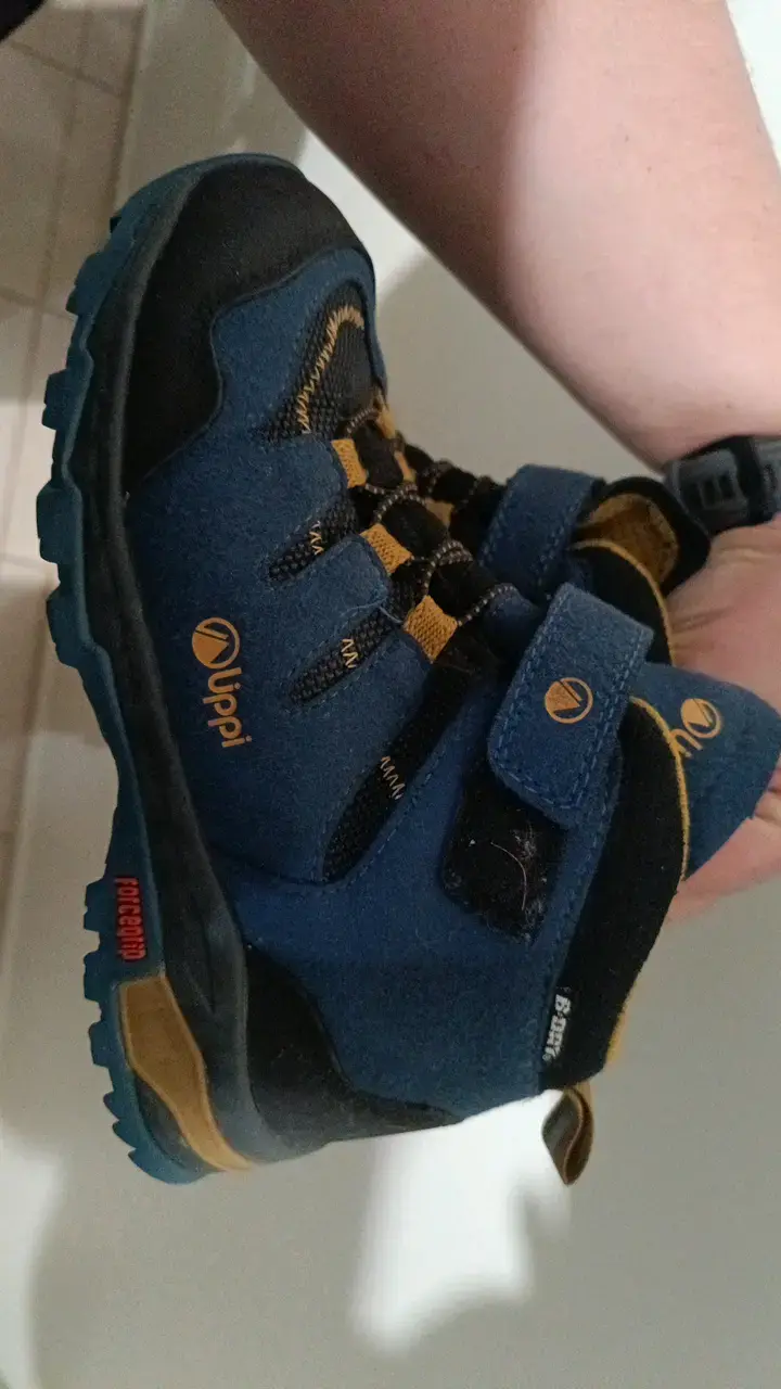 Botas de trekking infantiles Vippi azul y negro - 4