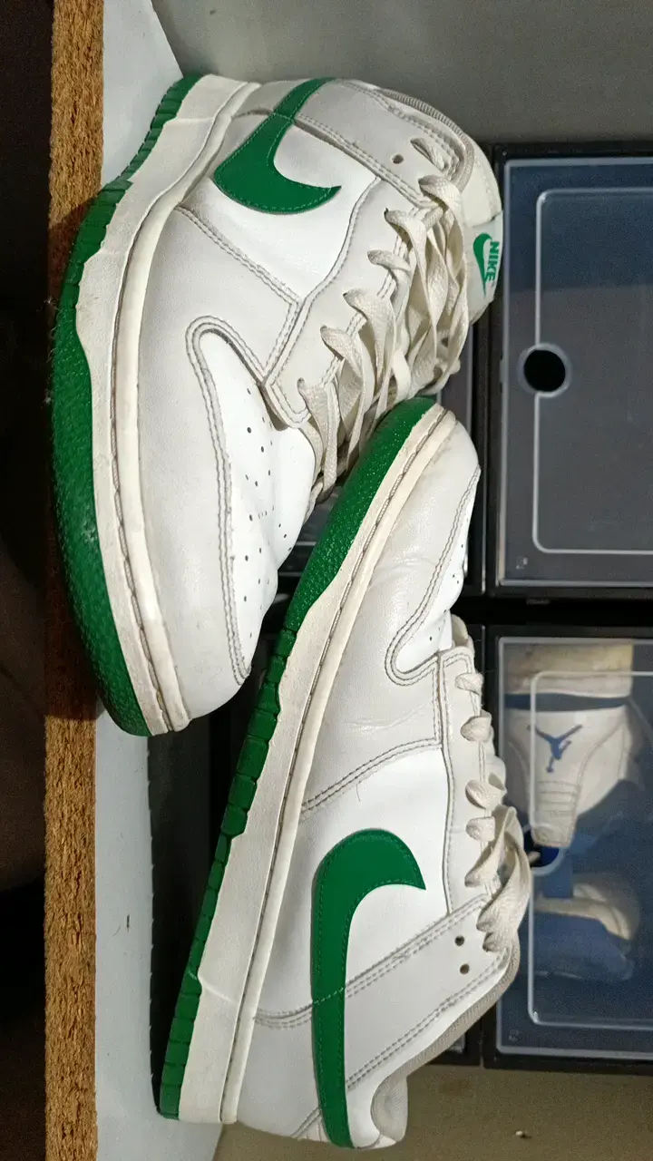 Zapatillas deportivas blancas y verdes Nike Dunk - 1