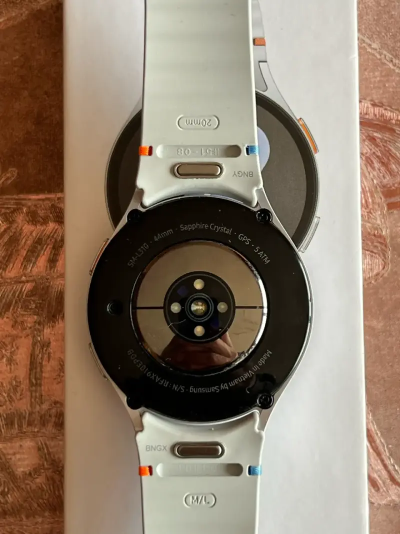Samsung Galaxy Watch7 con Correa Blanca - 3