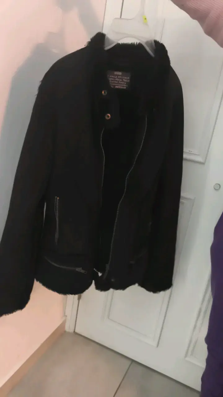 Chaqueta negra de invierno con forro - 1