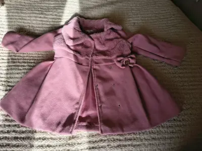 Abrigo de niña rosado con detalles de peluche - miniatura 1