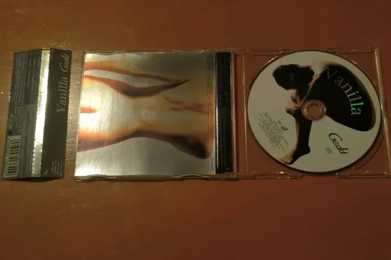 CD Vanilla (GACKT) CON OBI - 2