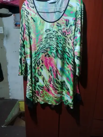 Set 6 blusas estampadas para mujer talla XL - miniatura 3