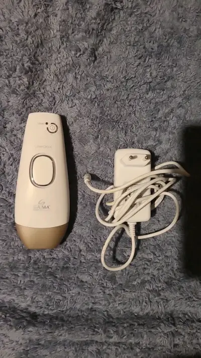 Depiladora láser Gama Cybele GI1000 con cargador - miniatura 1