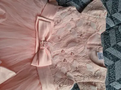 Vestido de fiesta para niña rosa con encaje y lazo - miniatura 1