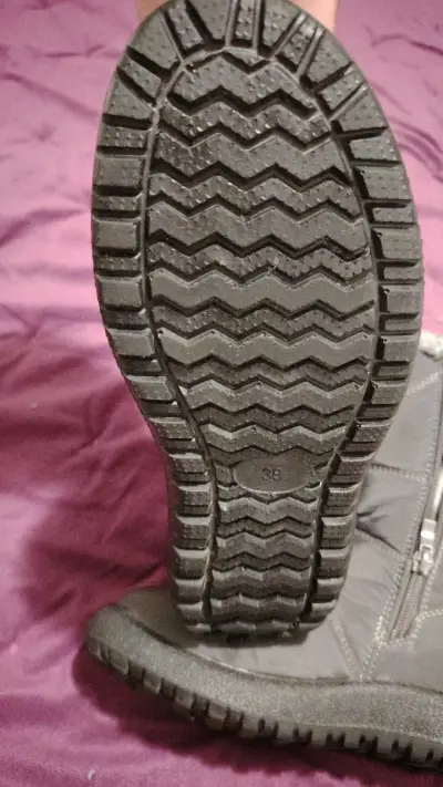 Botas de invierno gris con forro polar - miniatura 6
