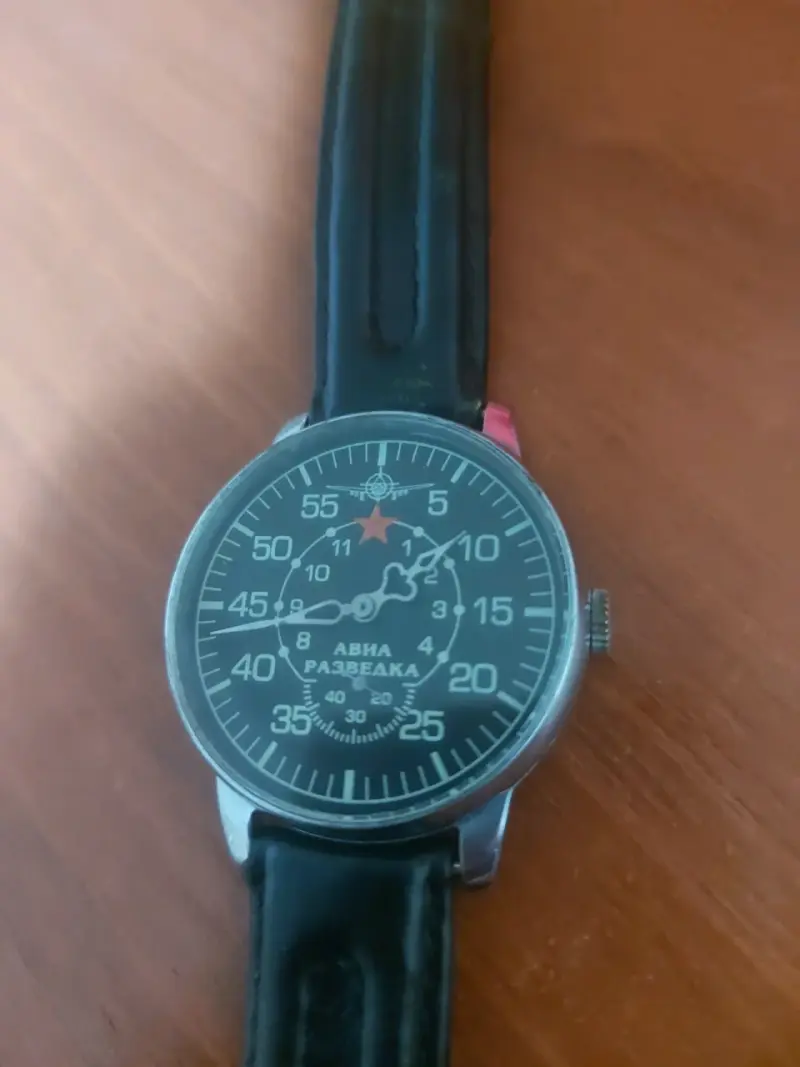 Reloj de pulsera estilo aviador con correa de cuero - 2