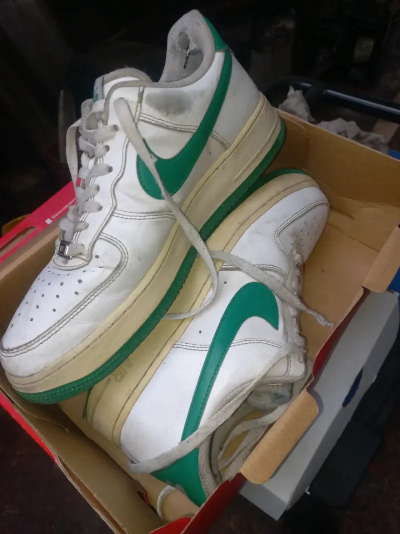 Zapatillas Nike Air Force 1 Blancas y Verdes - 5