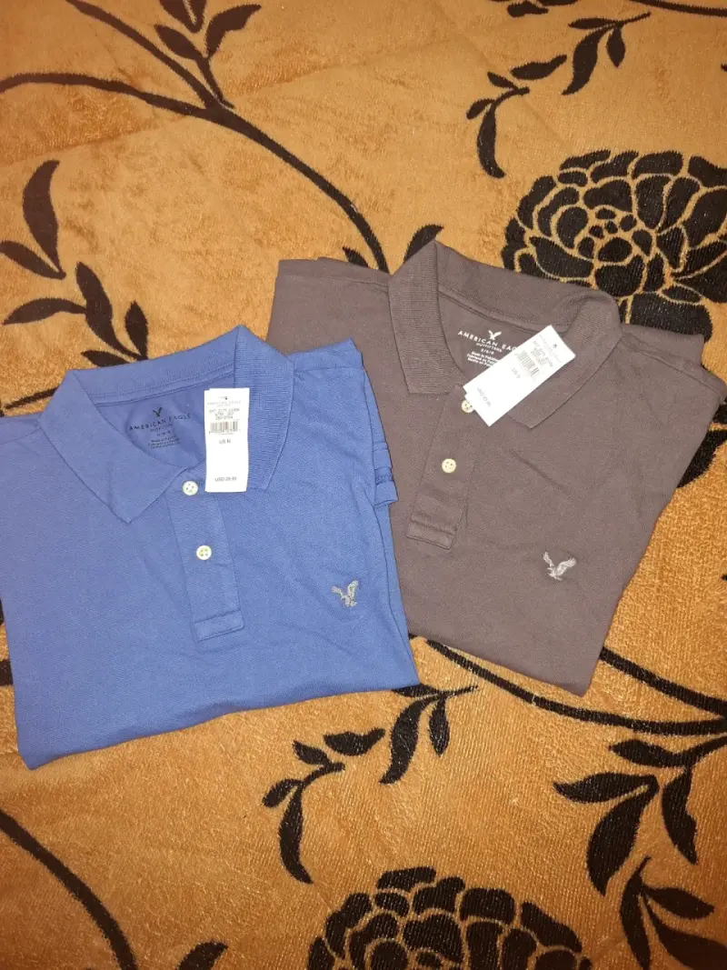 Poleras tipo polo American Eagle en azul y marrón - 2