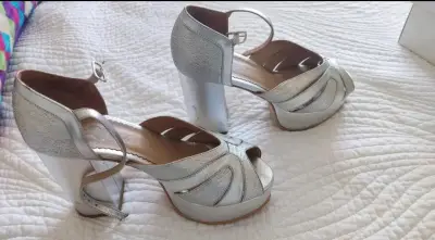 Zapatos de Tacón Plateados para Mujer - miniatura 2