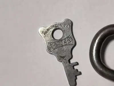 Set de candados antiguos con llaves - miniatura 5