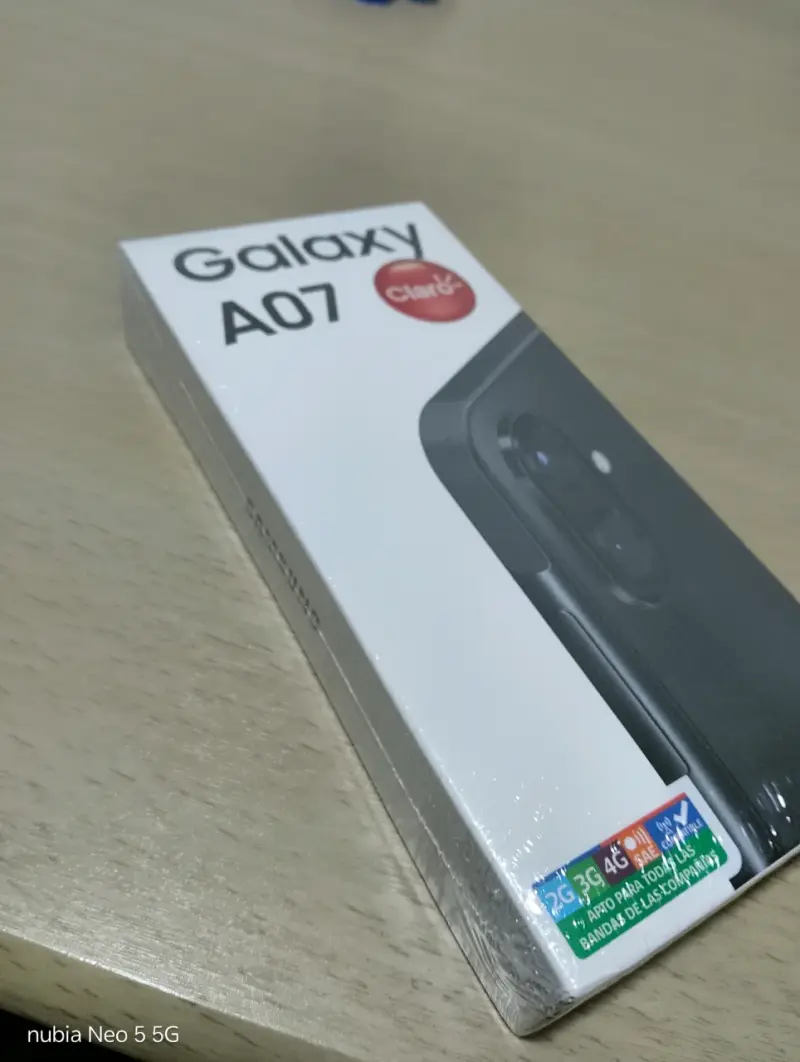 Smartphone Samsung Galaxy A07 Claro Nuevo - 3