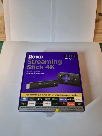 Roku Streaming Stick con Wi-Fi y control remoto - miniatura 1