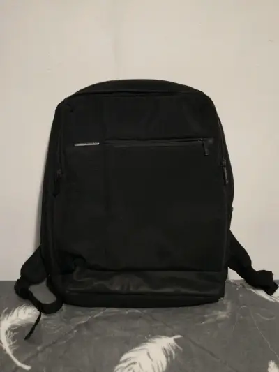 Mochila negra para Notebook oficina - miniatura 1