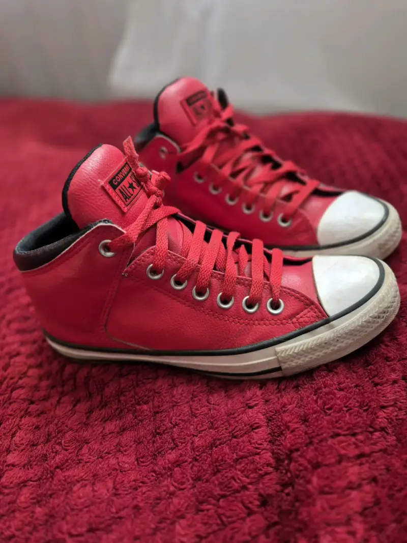 Zapatillas Converse All Star rojas de caña alta - 1