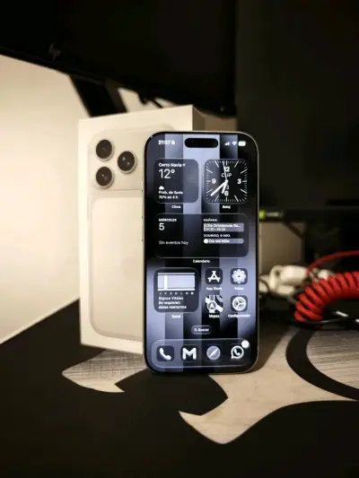iPhone 17 Pro 512gb Color Silver - miniatura 1