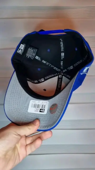 Gorra azul con diseño de telarañas LA - miniatura 2