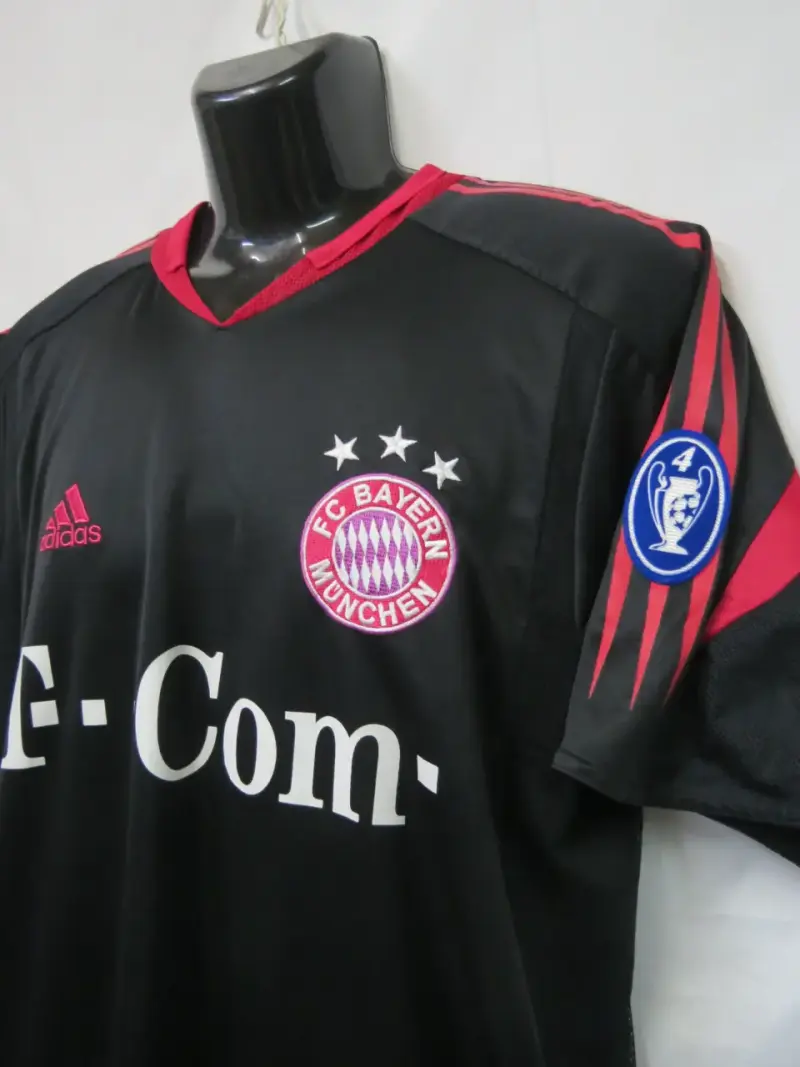 Camiseta Bayern Munich negra Adidas edición Champions - 4