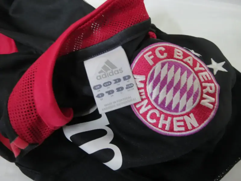 Camiseta Bayern Munich negra Adidas edición Champions - 6