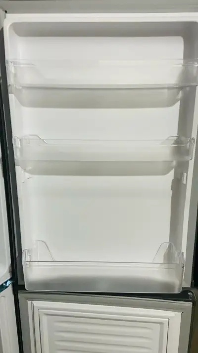 Refrigerador Mademsa Nordik MR 415 eficiente A - miniatura 4