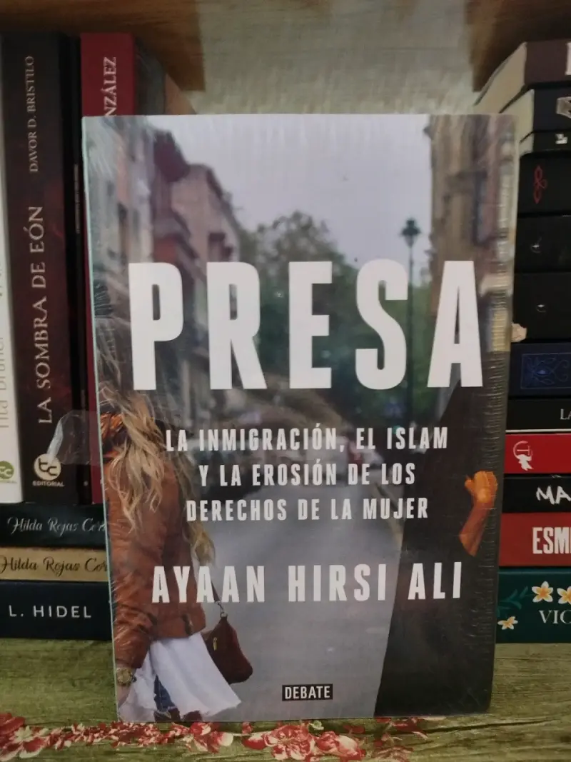 Libro 'Presa' de Ayaan Hirsi Ali - 1