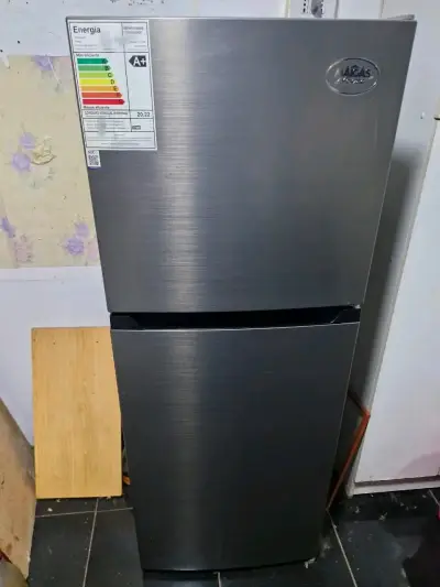 Refrigerador Mademsa de acero inoxidable A+ - miniatura 1