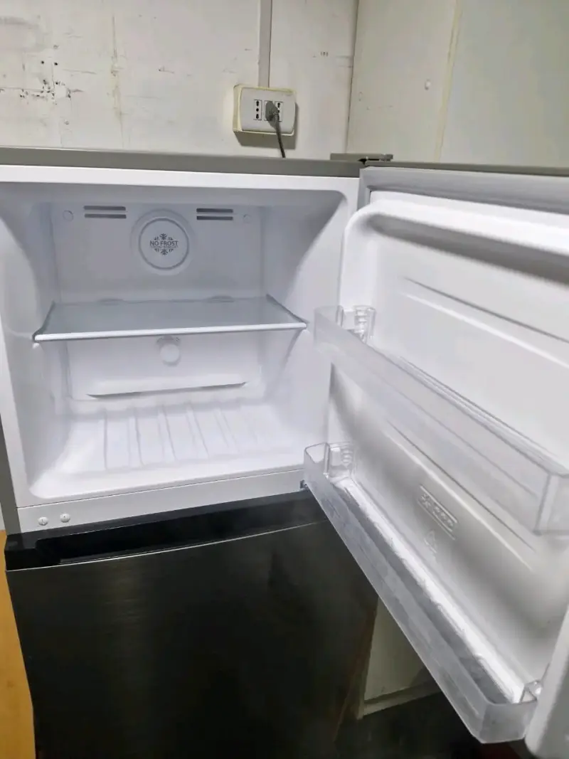 Refrigerador Mademsa de acero inoxidable A+ - 5