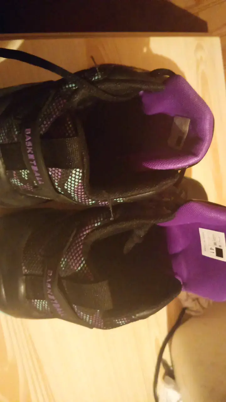 Zapatillas de baloncesto negras y moradas talla 41 - 4