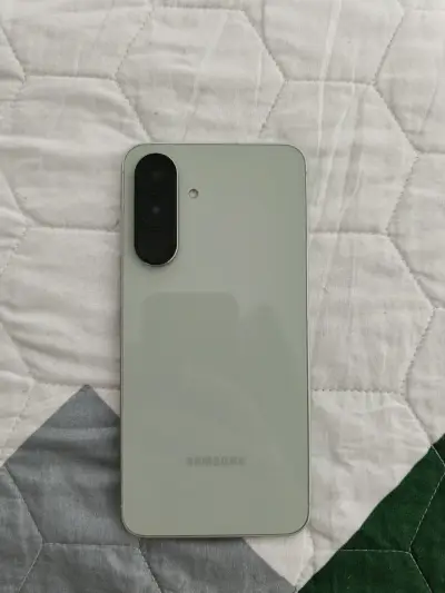 Smartphone Samsung Galaxy en buen estado - miniatura 1