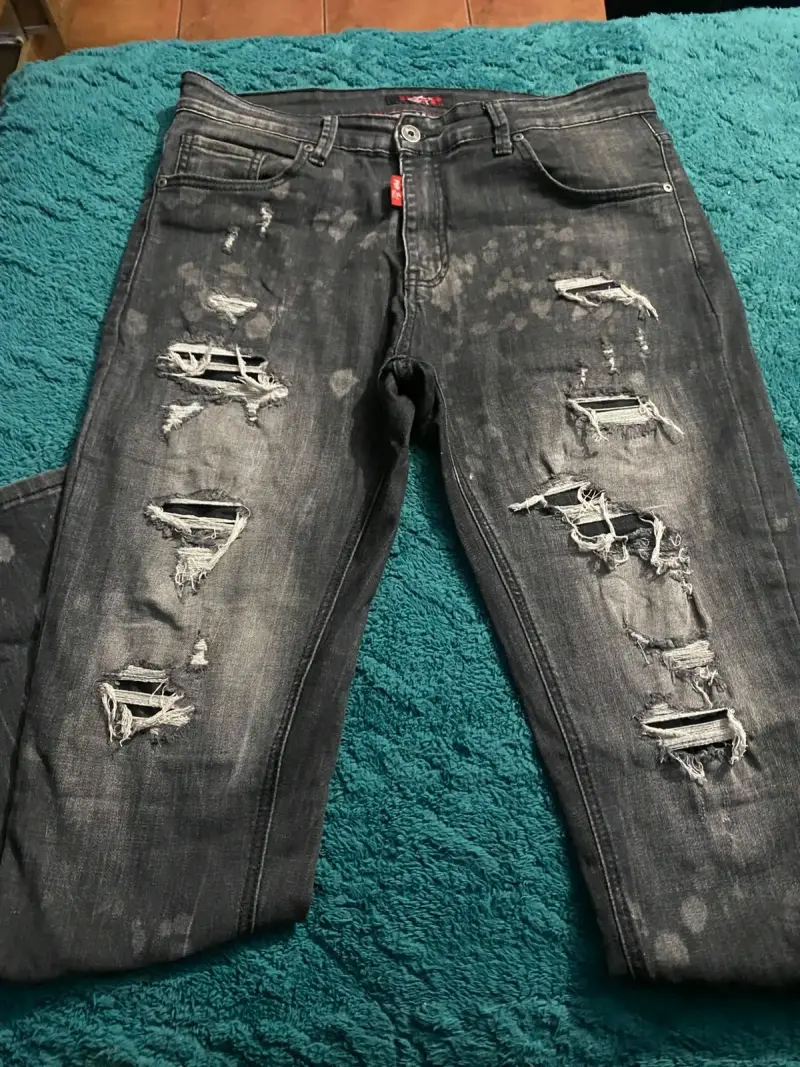 Jeans rasgados de mezclilla para hombre - 1
