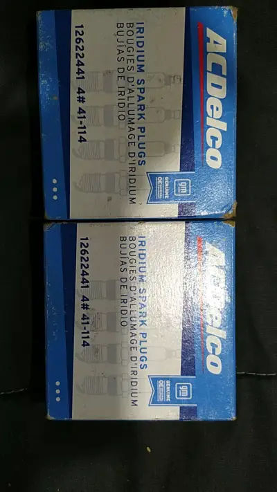 Bujías originales para Silverado Tahoe Camaro - miniatura 1
