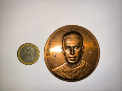Medalla conmemorativa Hogar de Cristo - miniatura 2