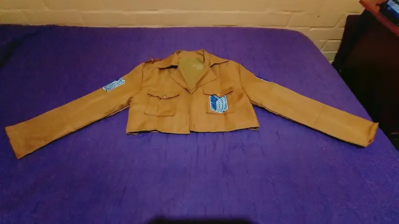 Cosplay chaqueta Attack on Titan - 2
