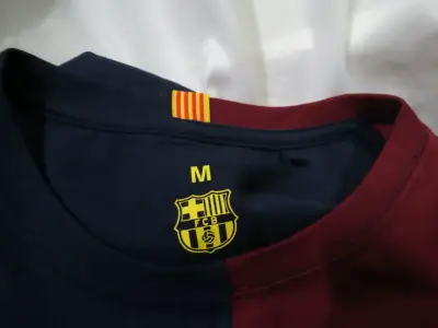 Polera FCB Barcelona Azul y Roja Talla M - miniatura 6