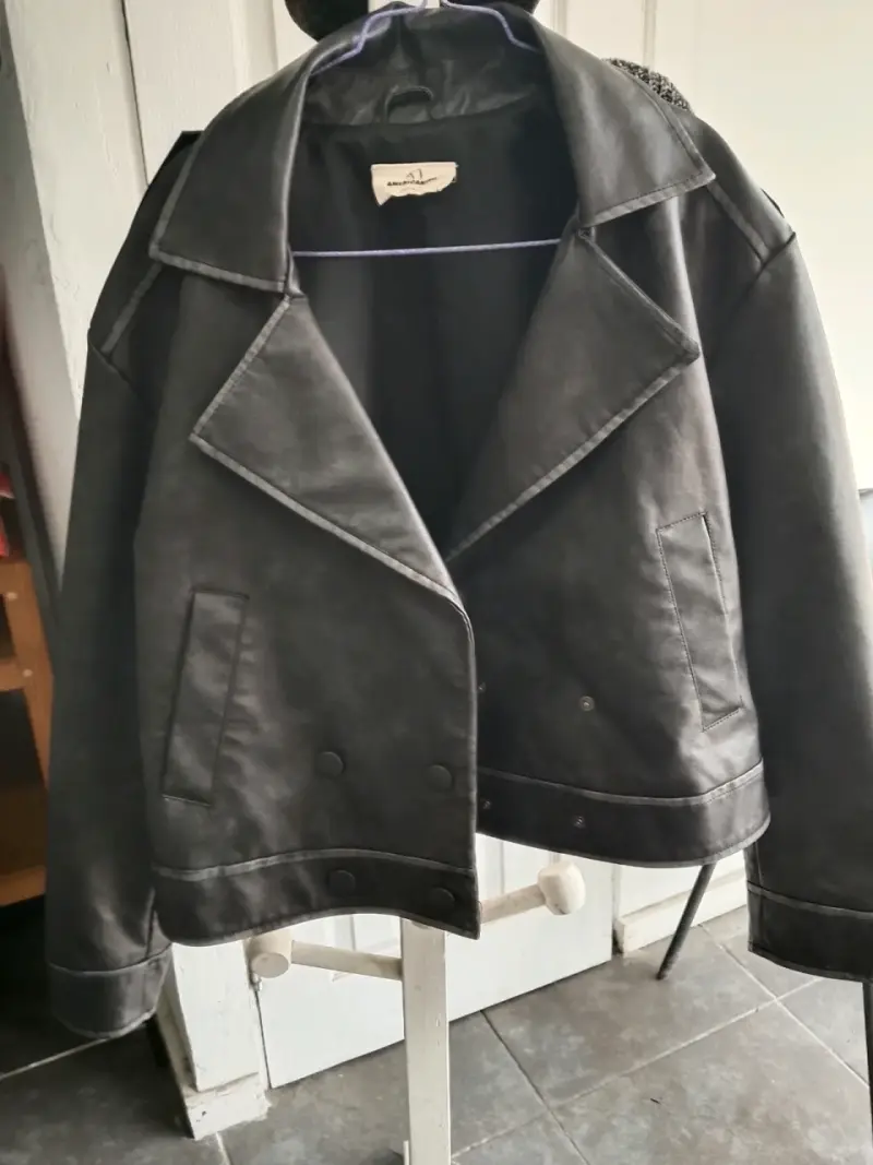Chaqueta de cuero sintético  gris oscuro Americani - 3