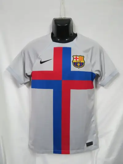 Camiseta Nike FC Barcelona gris con cruz Talla S - miniatura 2