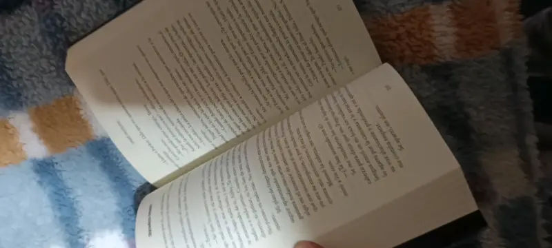 Libros 'Noches Blancas' y 'Maravilloso Desastre' en buen estado - 4