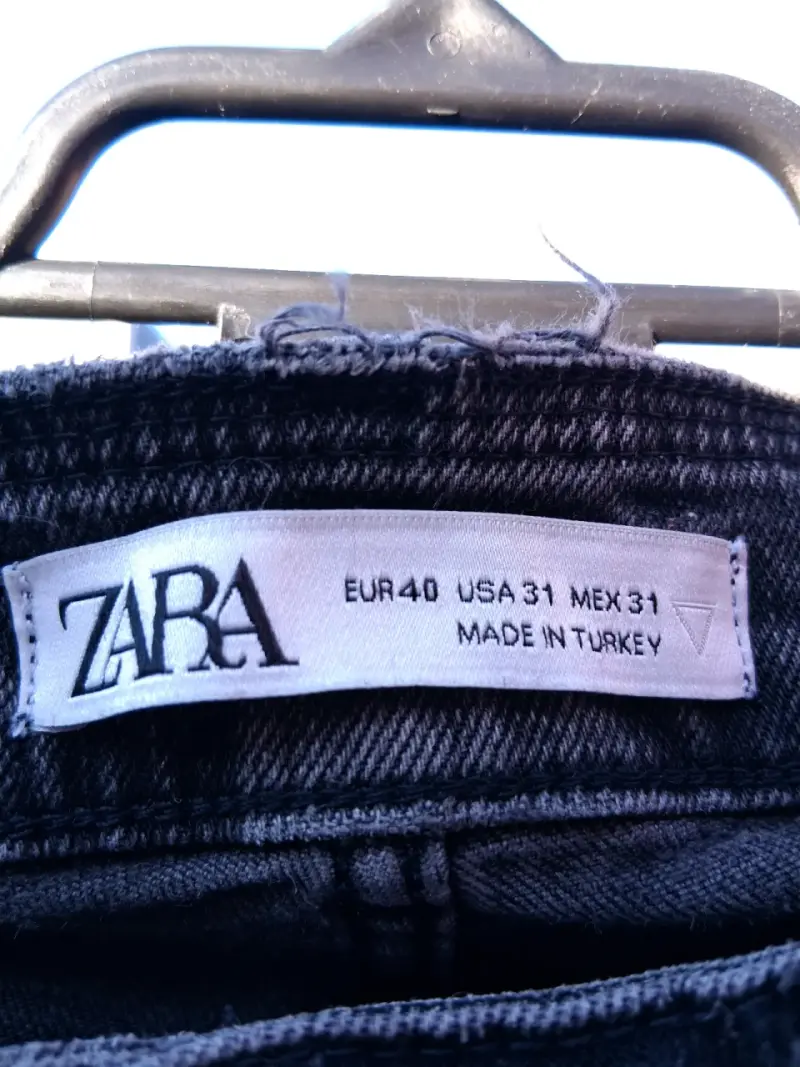 Lote de jeans rotos para hombre Zara y Foster - 3