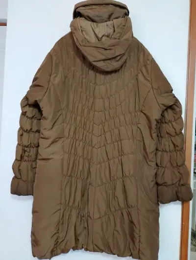 Abrigo largo acolchado marrón para mujer - miniatura 4