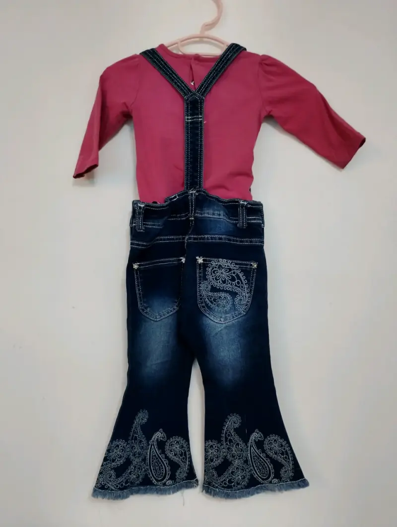 Conjunto de niña con jardinera denim y polera rosa - 2