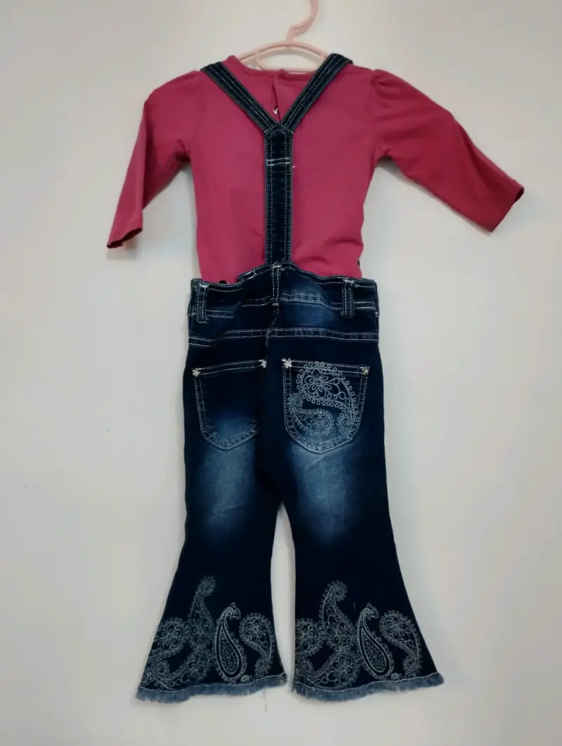 Conjunto de niña con jardinera denim y polera rosa - 3